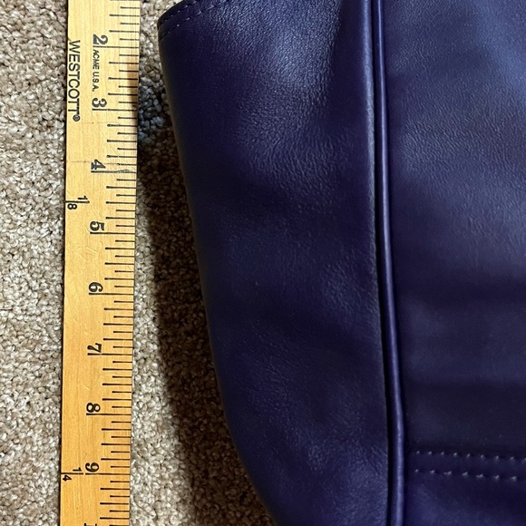 Coach- Candace Carryall #24201 SV/Purple-NWT (Store display). - Picture 4 of 13